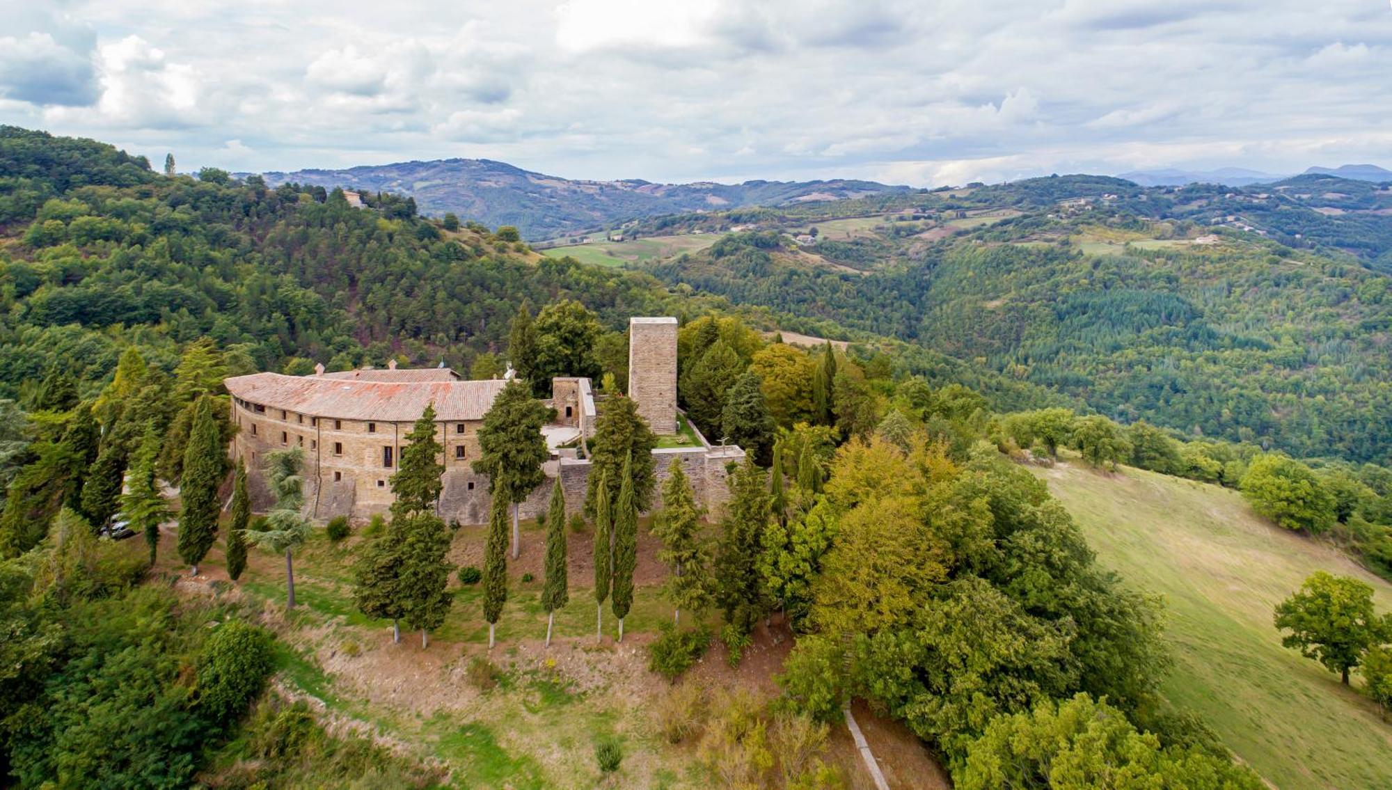 Castello Di Petroia Dimora D'Epoca Hotel Gubbio Buitenkant foto